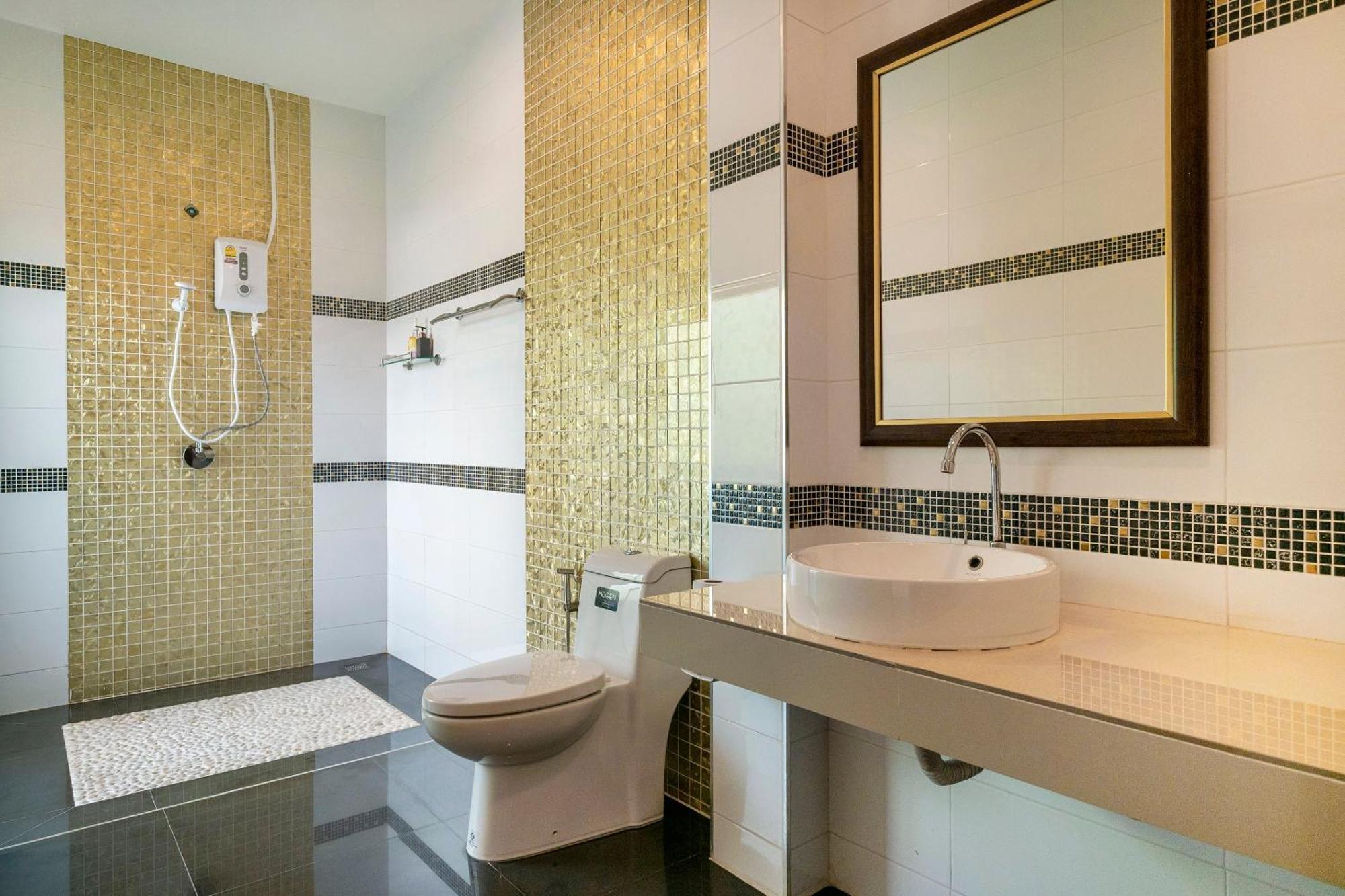 קראבי Oyo 665 Sj House Hotel מראה חיצוני תמונה